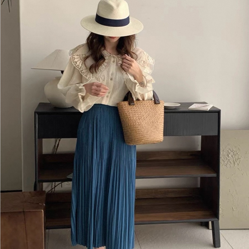 Elegant Peacock Blue Pleated Skirt New